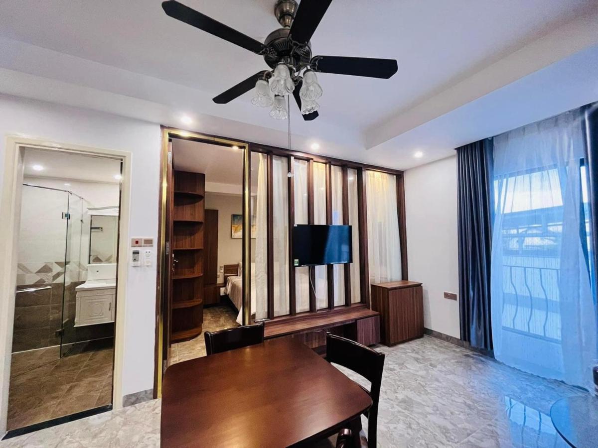 Royal Hotel & Apartment Da Nang Bagian luar foto