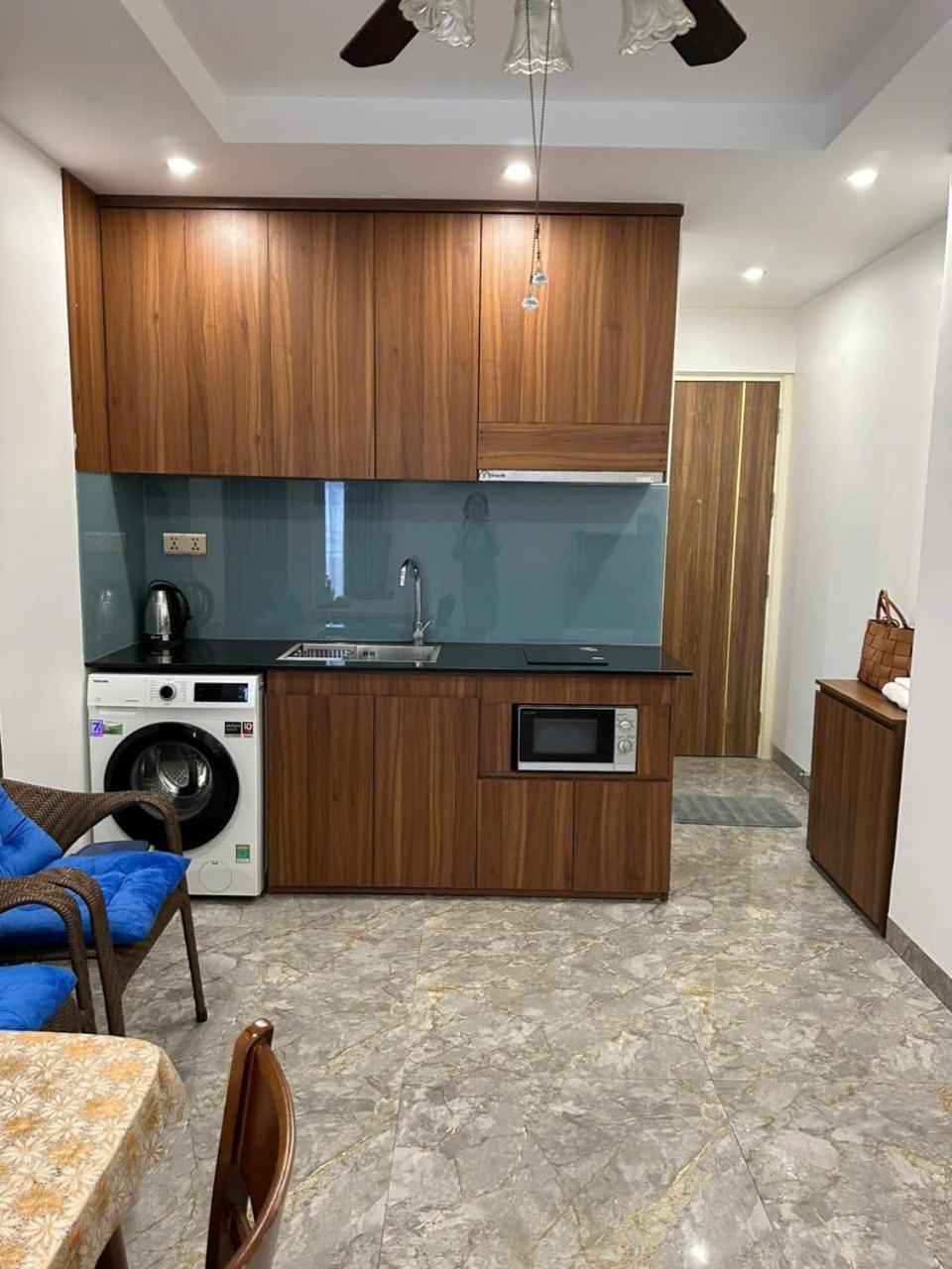 Royal Hotel & Apartment Da Nang Bagian luar foto